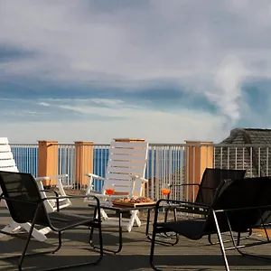https://moneglia-beach-downtown.hotelitalianriviera.com